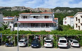 Apartments Sersic Baska